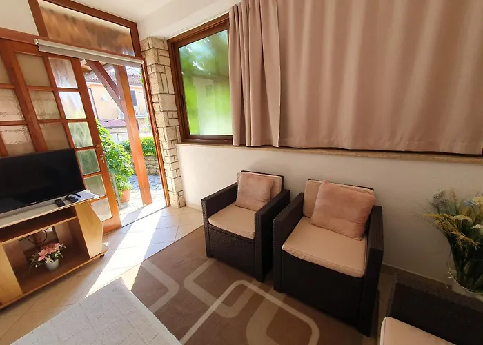 Riky Ap4 - Few Steps From The Apartment