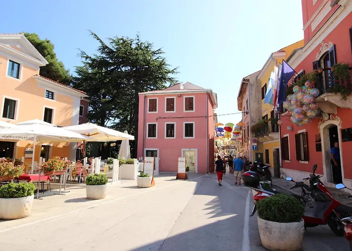 Riky Ap4 - Few Steps From The *