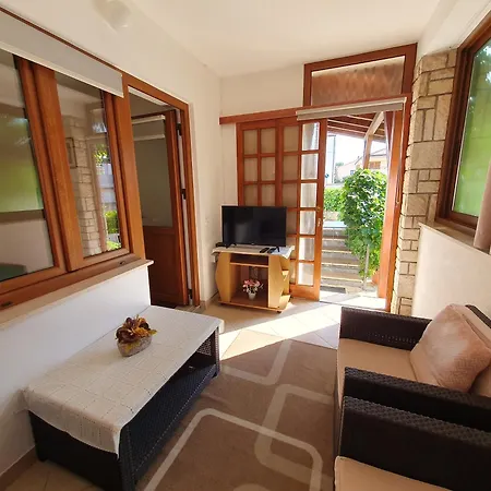 Riky Ap4 - Few Steps From The